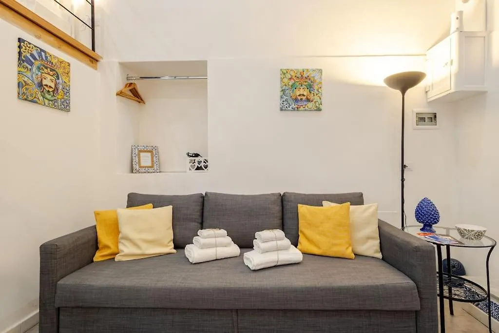 Palermo Home Cathedral Apartment إيطاليا